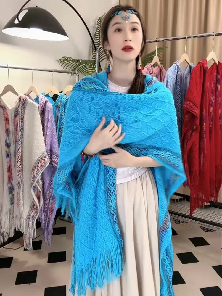 Chal de protección solar de verano para mujer 2025 nuevo estilo hebilla largo estilo étnico fotografía de viaje estilo fino playa bufanda de seda capa