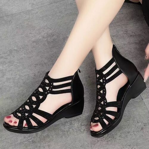 Soft Leather Roman Sandals for Women Summer Soft Sole Mother Shoes Fashion Outdoor Women Sandals Wedge Heel for Women