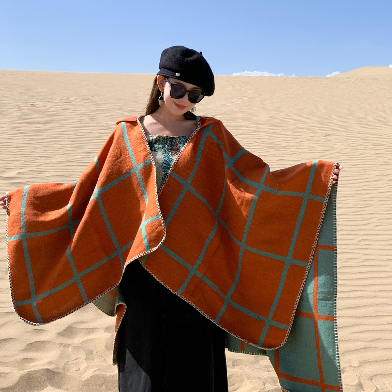 Cloak made of faux fur from Yunnan province