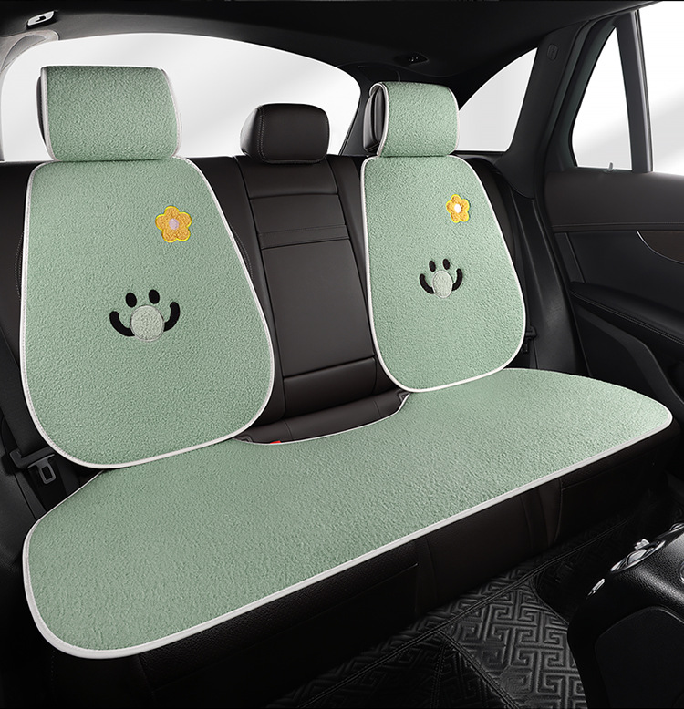 Autumn and winter cartoon car wool cushion cauliflower cute car seat cushion lamb velvet warm and comfortable car seat cushion