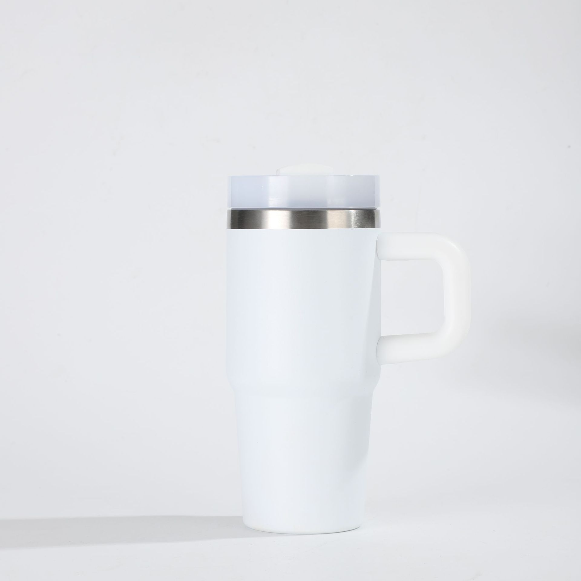 Isolierter Edelstahl Becher Fürs Auto Mit Henkel Und Strohhalm_voghion.com