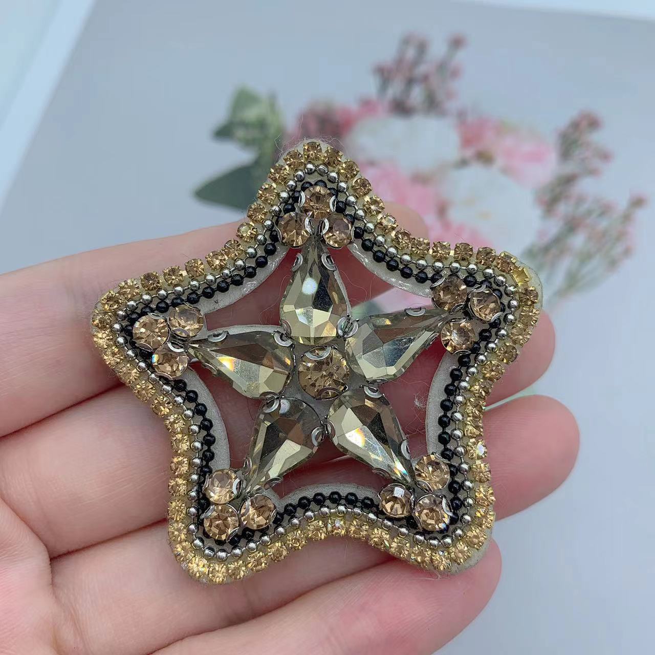 가벼운 커피와 흰색 배경 LT-9