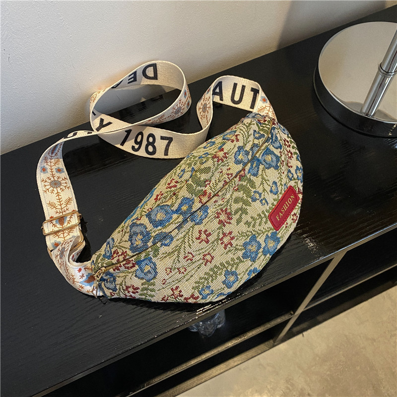 Japanese Harajuku Niche Retro Floral Chest Bag for Men and Women Korean Ins Casual Unisex Crossbody Bag Trendy Versatile Waist Bag