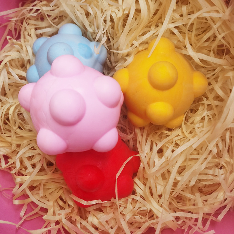 Nuevo juguete para mascotas TPR espuma Bola de meteorito juguete de alta elástica Bola de molienda mordedura de perro de juguete resistente