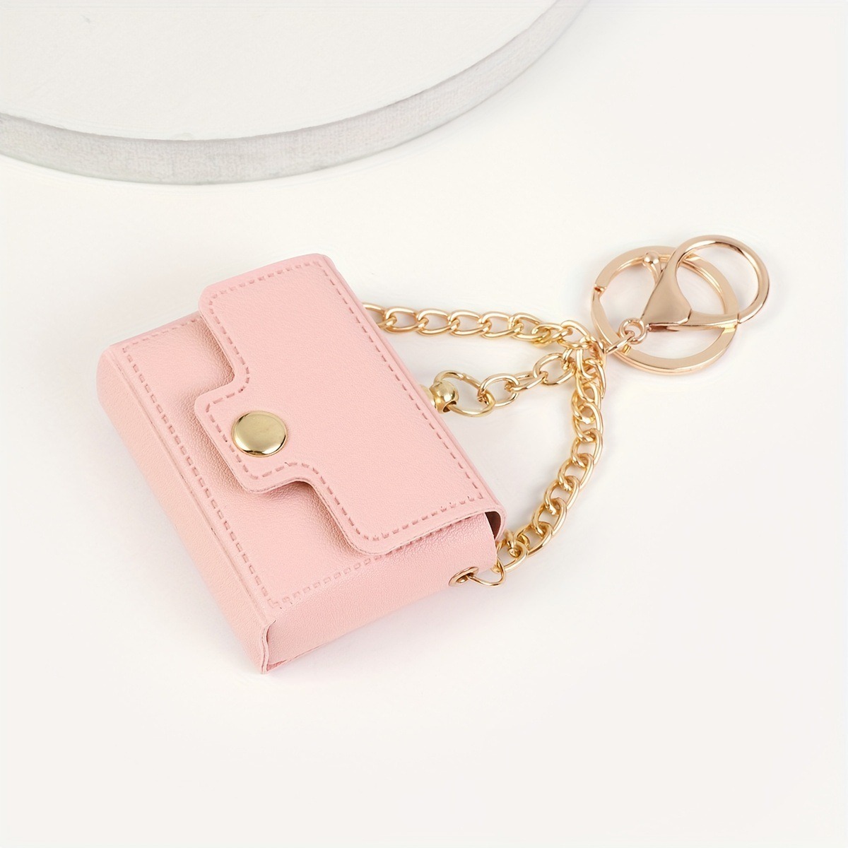 Cross-border best-selling single-pack fashionable lipstick pouch with trendy chain design, portable mini lipstick bag