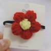 Yi Xi Qianxi will send you a little red flower net red with the same brooch hair pinch hair plush woven fans to support