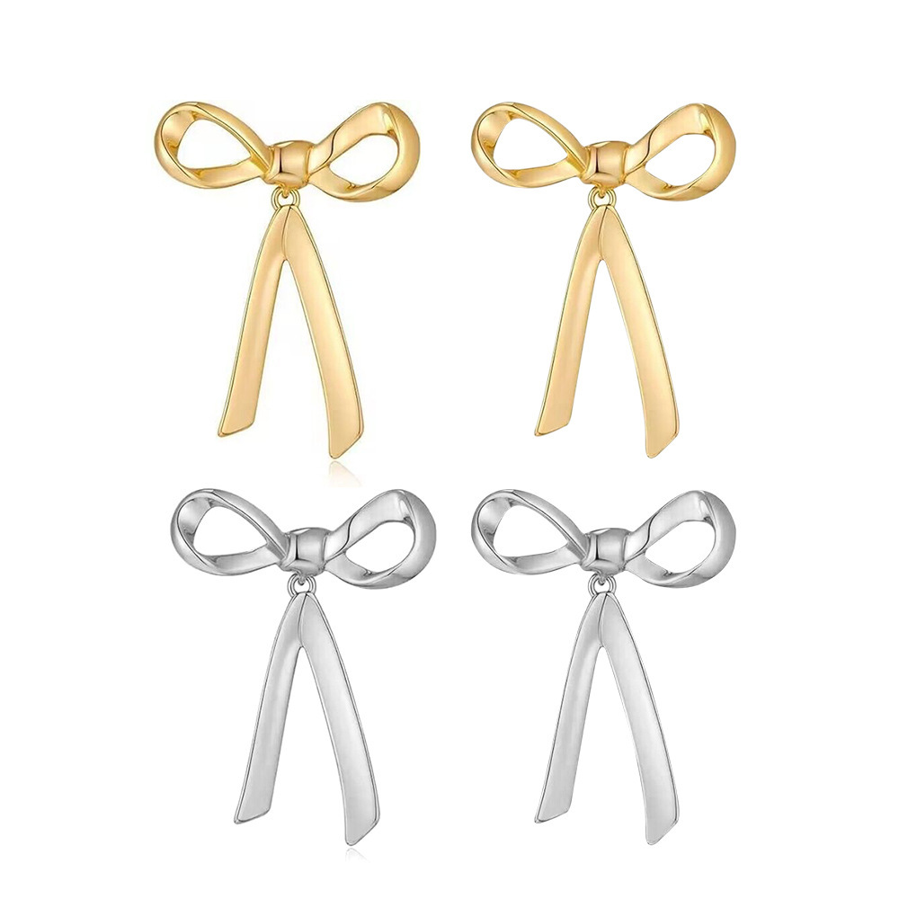 15g Weight Ear Studs Classification 1 Pair Quantity Daily, Party, Date Occasion Alloy Material Heart Shape, Bow Knot Pattern Women's Gender Plating Design Vintage Style Style 1 Pair Vintage Style Heart Shape Bow Knot Plating Alloy Ear Studs 7