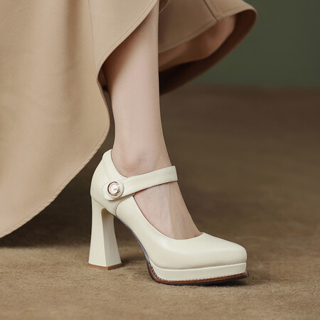 Sheepskin 2022 Spring and Autumn New Pointed Shoes Women's Shallow Mouth Platform High Heels Black Off-White