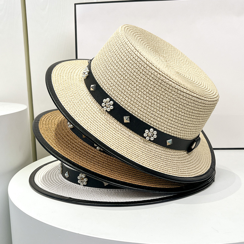 Women's Simple Style Flower Flat Eaves Straw Hat display picture 1