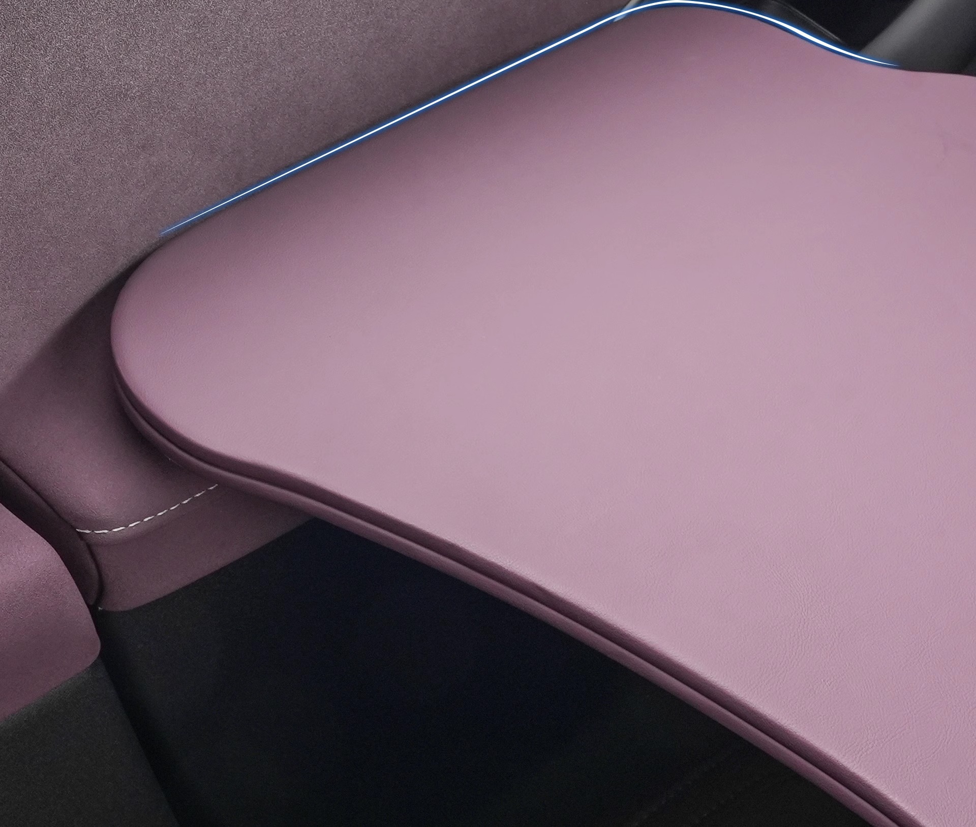 Suitable for Xiaomi Su7 Small Table Board Car Foldableing Dining Table Car Laptop Desk Board Interior Supplies