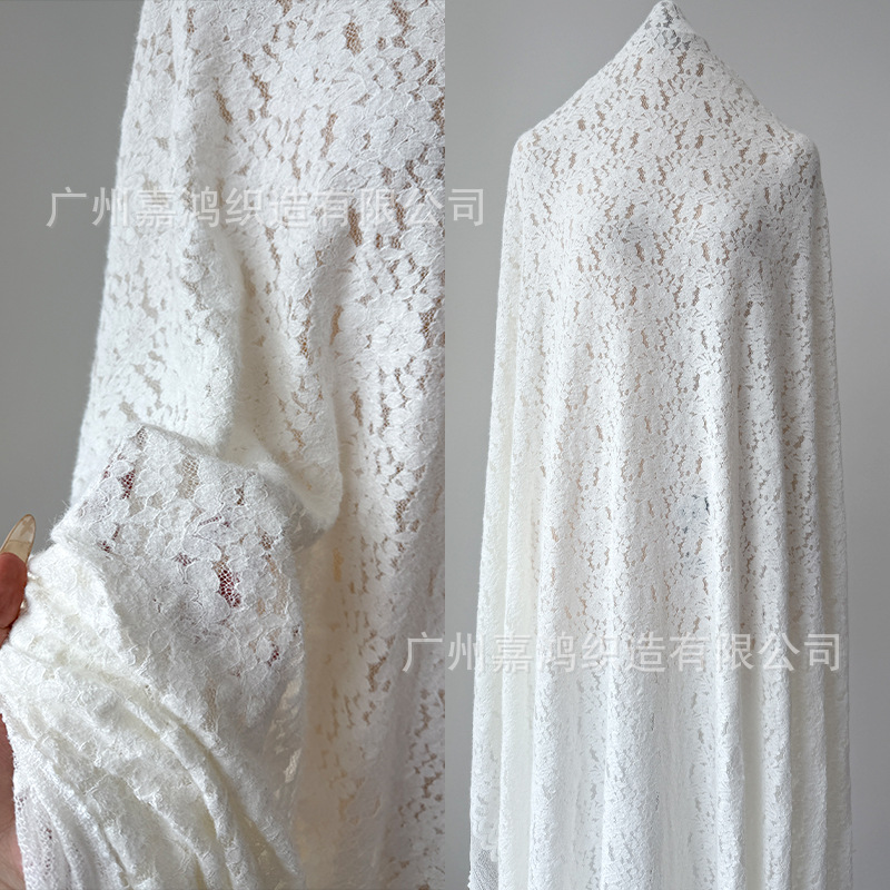 Explosión de plumas tela de encaje y encaje de terciopelo base de tela de ropa de camisa multicolor en stock
