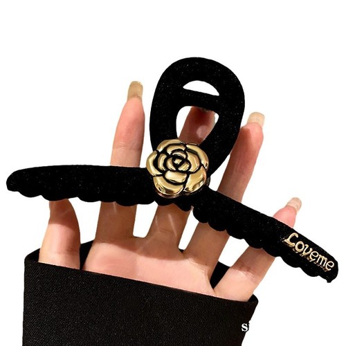 French high-end velvet grab clip large hair clip for women 2024 new back head hair shark clip autumn and winter hair accessories