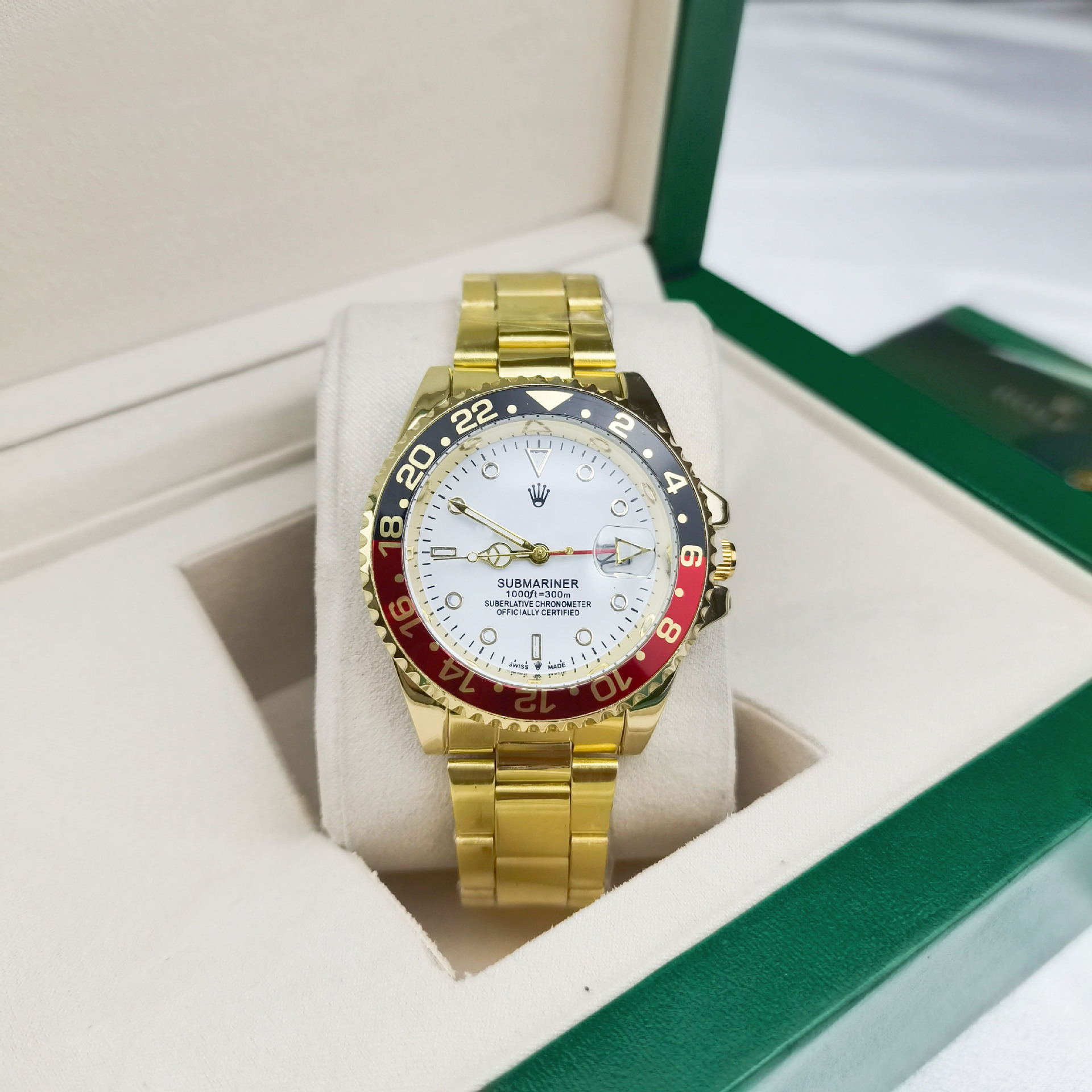 Four-pin coke circle, three golden circles, black and red circles, white surface