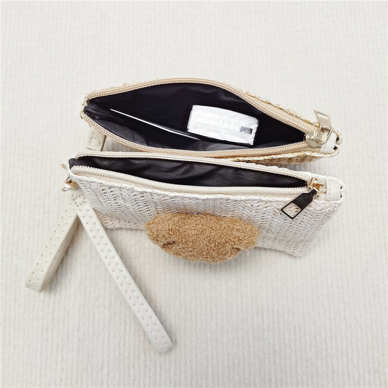 Straw wallet (17).jpg