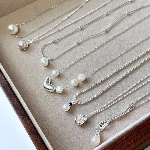 S925 Pure Silver French Vintage Pearl Necklace for Women, Trendy Minimalist Elegance Clavicle Chain, Unique Design Sense Collection