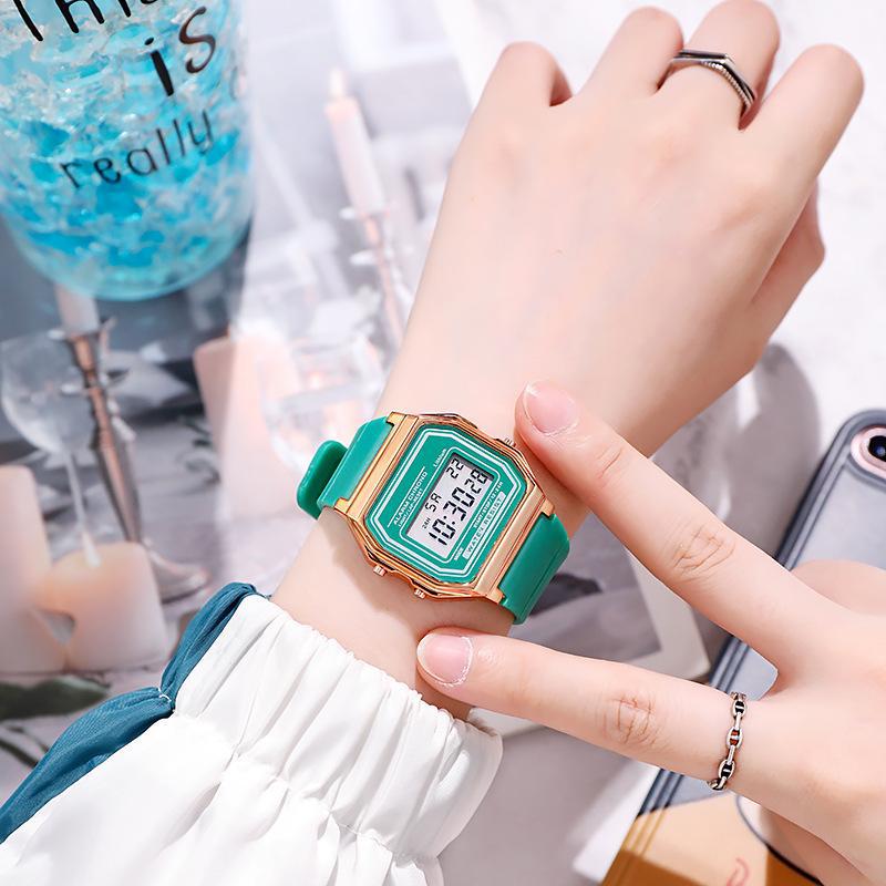 Comercio exterior Venta caliente de plástico galvanoplastia F91 reloj despertador reloj electrónico campus estudiante reloj de sincronización A10055 plástico azúcar