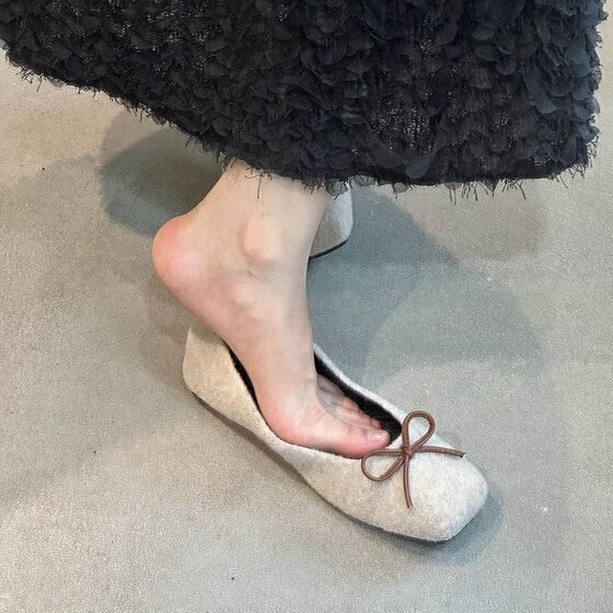 Gentle Evening Breeze Shallow Mouth Maomao Shoes Women's 2024 Autumn and Winter Bow Soft Bottom Square Pea Shoes