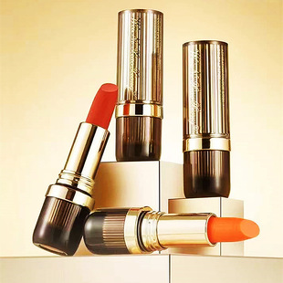 Winnie bear color satin color non-stick Cup lipstick matte surface matte improve complexion not easy to decolorize makeup solid color