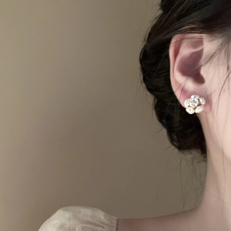 1 Pair Quantity Daily Occasion 1 Pair Cute Flower Plating Inlay Alloy Rhinestones Pearl Ear Studs
