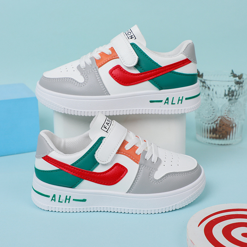 Zapatillas de deporte para niños 2025 primavera y otoño nuevas zapatillas para correr informales de suela blanda para estudiantes de primaria, niños de mediana edad y mayores, fabricante de dropshipping