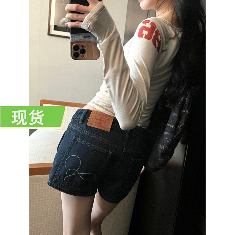 Ouyang's'Little Waist Hunter' Instantly Transforms into Cartoon Legs! Vtg Hot Girl Slim-Fit Retro Jeans Low-Waist Shorts Ouyang's'Little Waist Hunter' Instantly Transforms into Cartoon Legs! Vtg Hot Girl Slim-Fit Retro Jeans Low-Waist Shorts