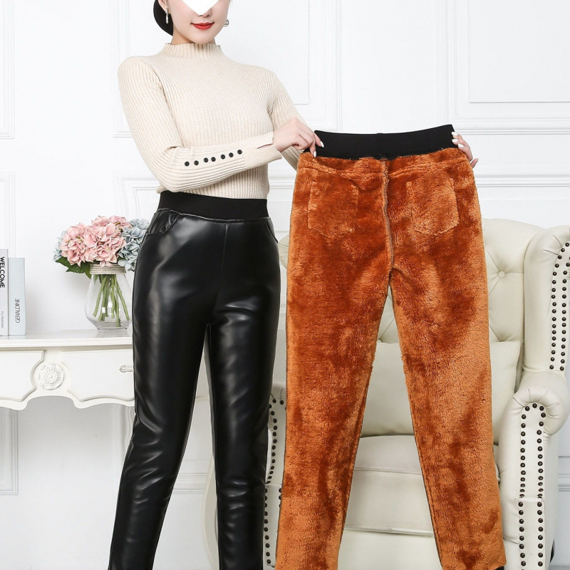 大码秋冬高腰加厚女皮裤加绒防寒保暖加肥棉裤中老年宽松妈妈弹力