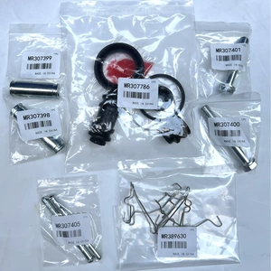 MR389630 MR307405 Mitsubishi Pajero Kg5W Kg6W Kh4W Kh6W Kh9W Kr#W üçün uyğundur
