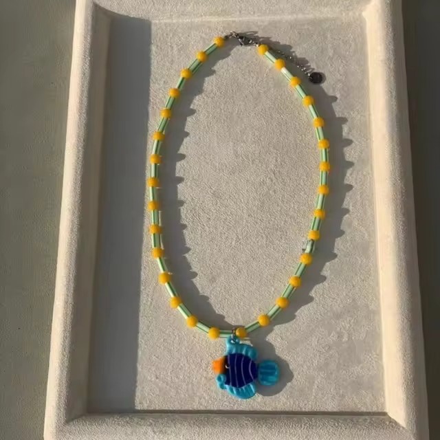 20g Weight Resin Pendant Material Pendant Necklace Classification Resin Chain Material Beaded Chain Chain Type 1 Piece Quantity Party, Street Occasion Resin Material Fish Pattern All Seasons Season Women's Gender Cartoon Style, Cute Style Cartoon Style Cute Fish Resin Beaded Chain Beaded Necklaces Wholesale 10