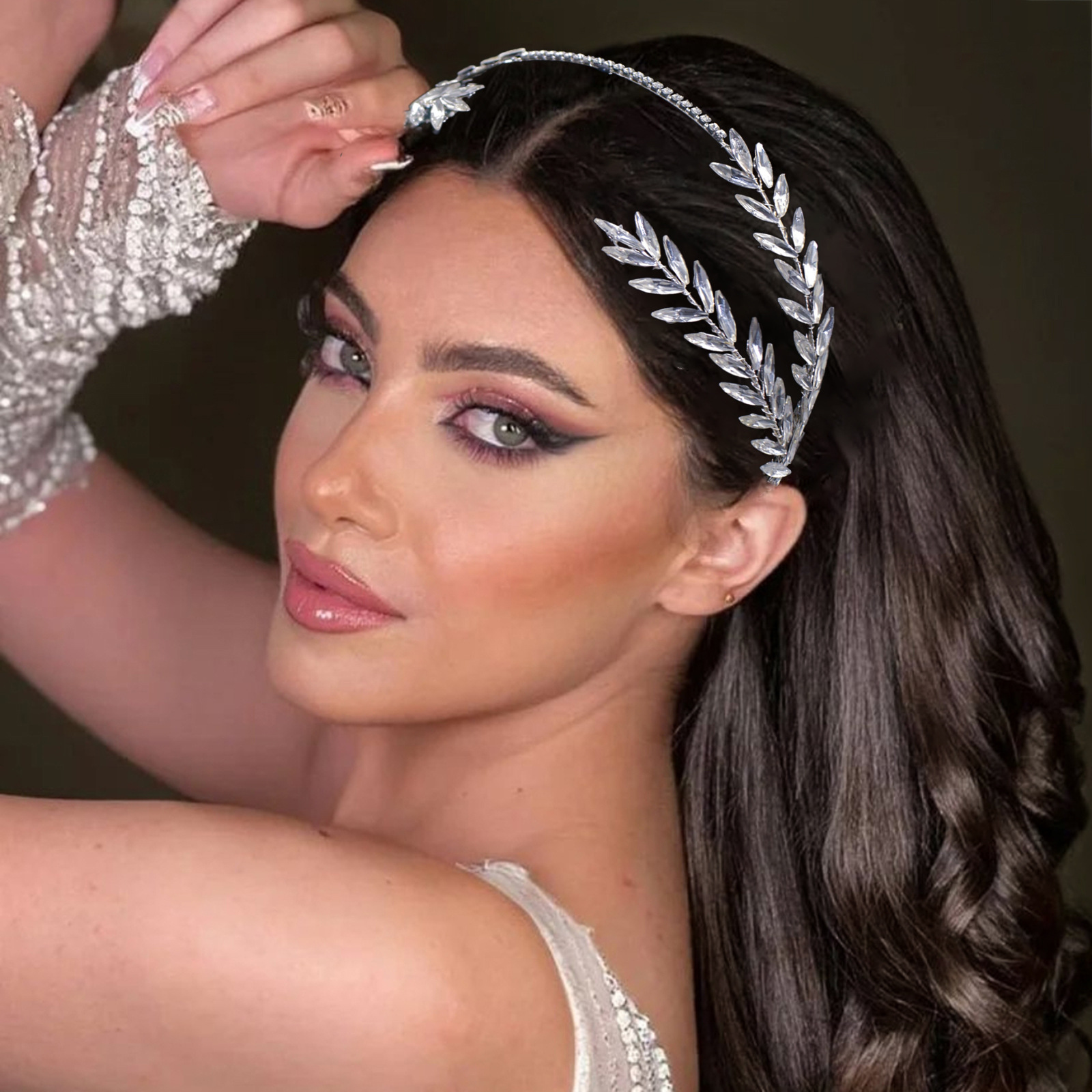 30g Weight Hair Band Hair Accessories Type Rhinestones Inlay Material 1 Piece Quantity Iron Material Leaf Pattern All Seasons Season Women's Gender Elegant, Glam, Bridal Style Elegant Glam Bridal Women's Leaf Rhinestone Crown Jewelry Headband 8