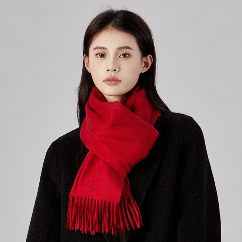 100% bufandas de lana roja simple coreano otoño invierno atmósfera sensación de cuello sensación de alto nivel de regalo de reunión anual de chal universal