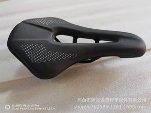 自行车坐垫鞍座山地车座垫软舒适中空加宽公路车单车配件骑行装备
