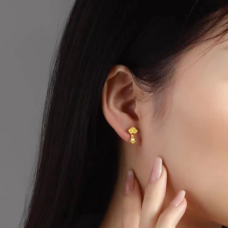Vietnam sand Gold new Ruyi stud earrings female simulation gold light luxury niche ear jewelry personality all-match Fashion Jewelry_voghion.com