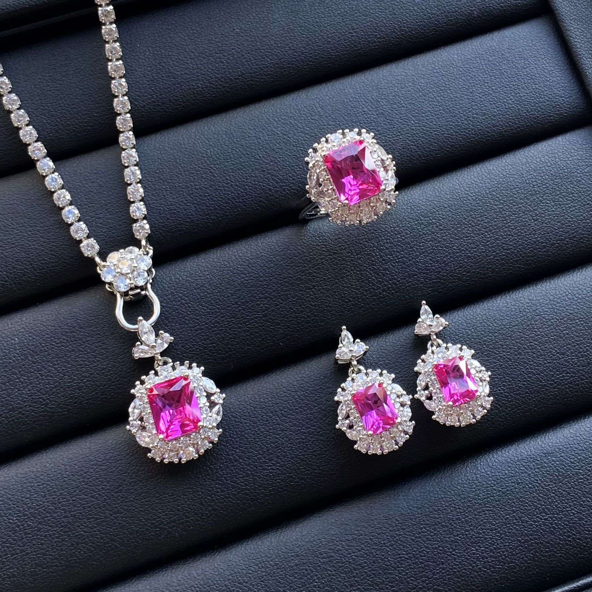 Fashionable rectangular set