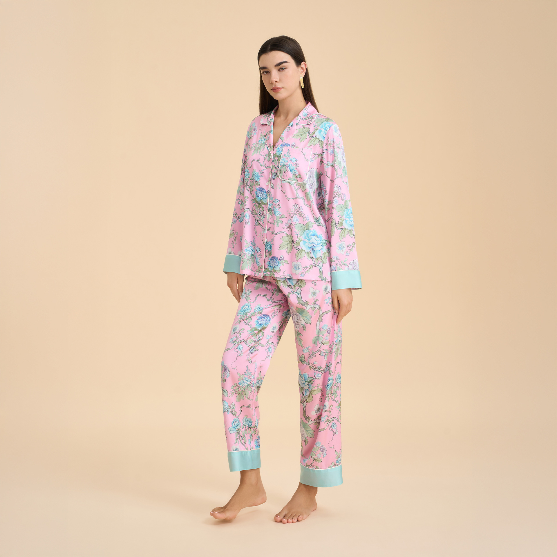 Elegant autumn pijama