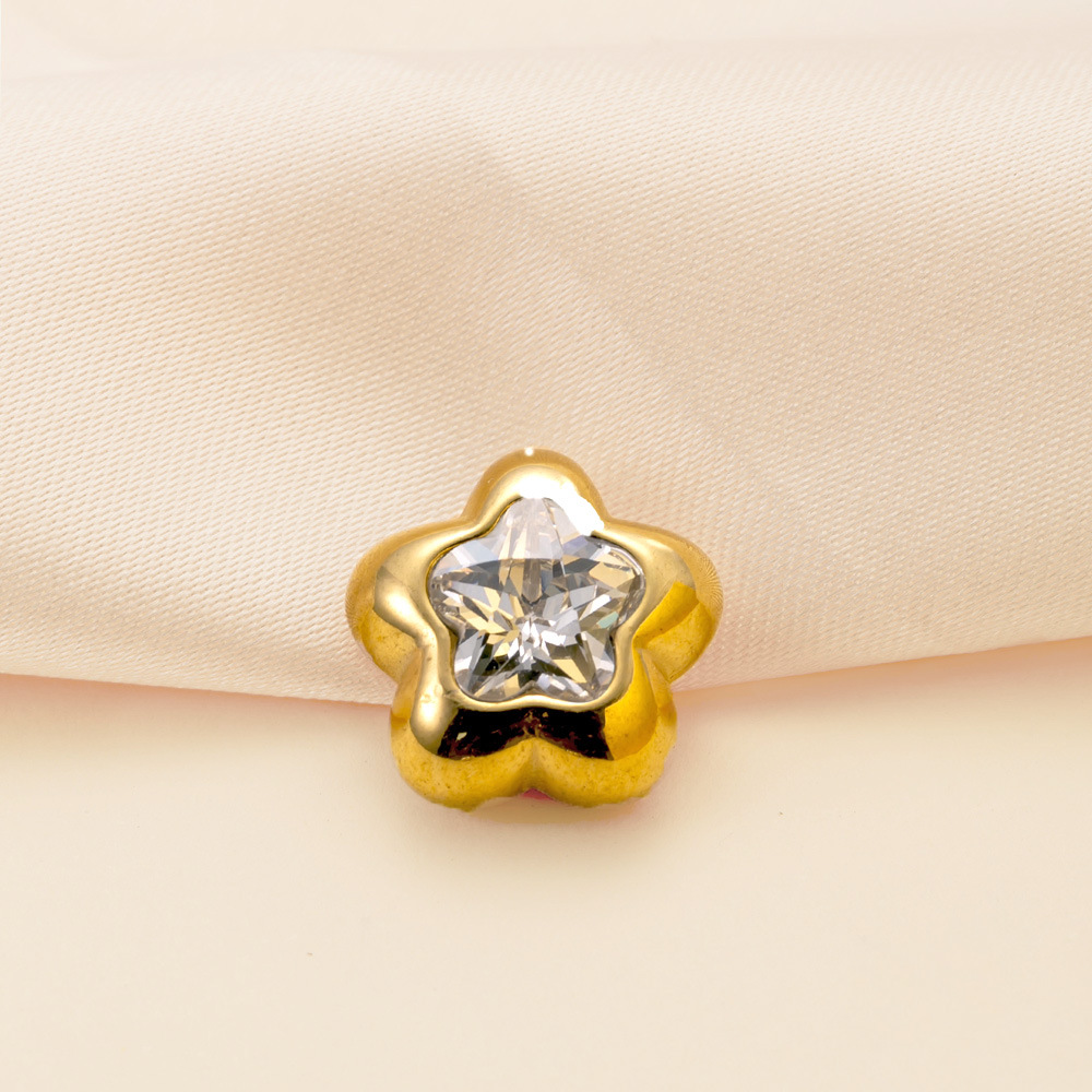 Colgante único Estilo europeo y americano Joyería de acero de titanio Fundición de estrella de cinco puntas Accesorios de diamantes Advanced Sensación no se desvanece Accesorios al por mayor