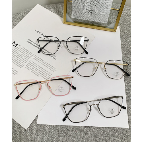 new cross-border ultra-light cat-eye frame metal thin-edge frame large frame showing face small discoloration anti-blue light glasses