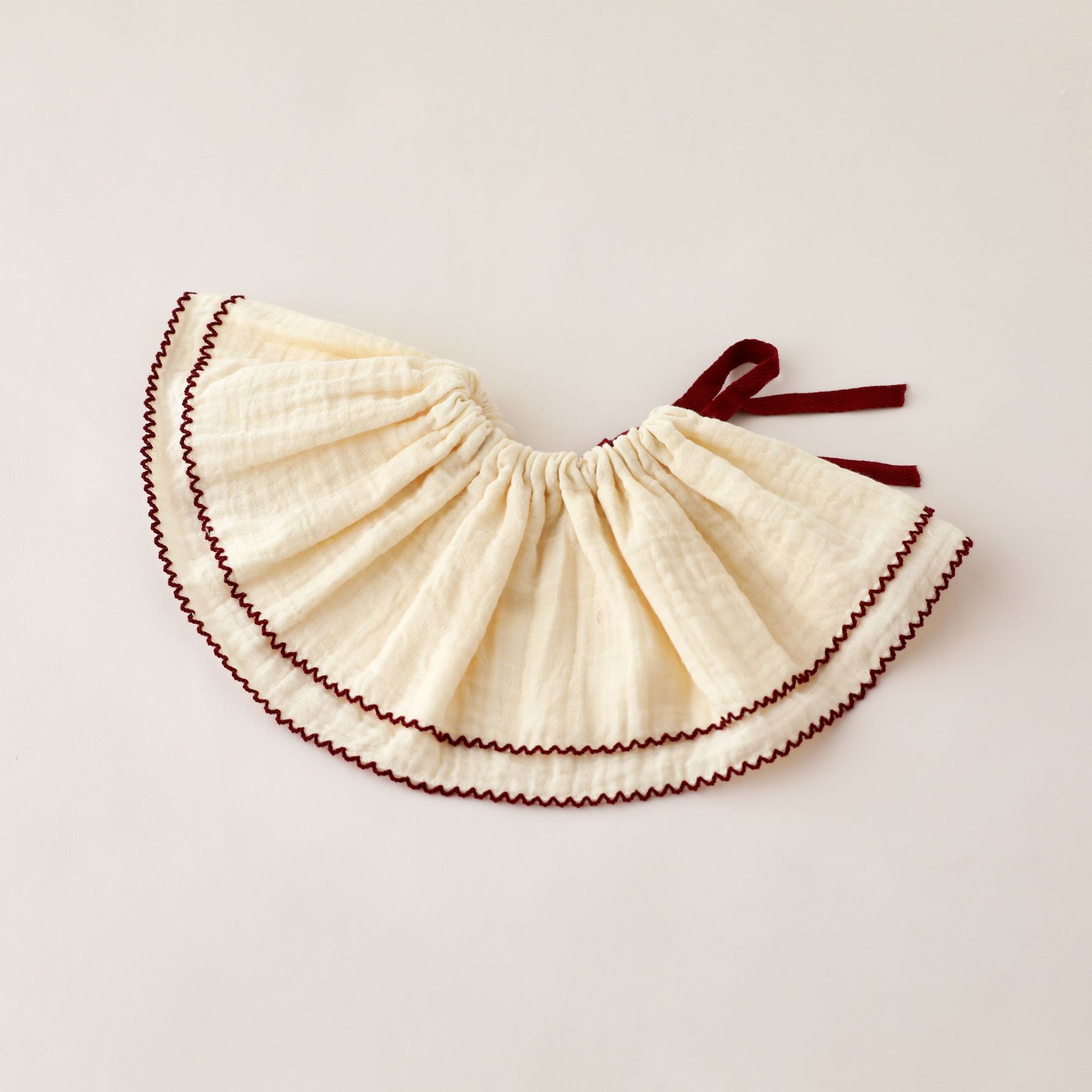 Cute lace saliva towel beige and red