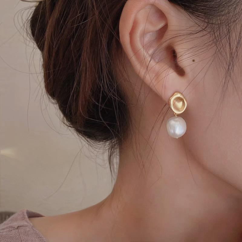 1 Pair Elegant Retro Geometric Freshwater Pearl Earrings display picture 2