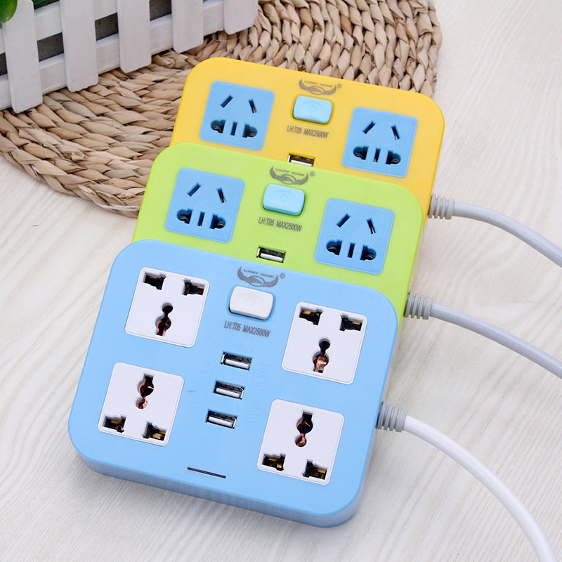 2017 nuevo cuadrante 3 USB 2A color enchufe