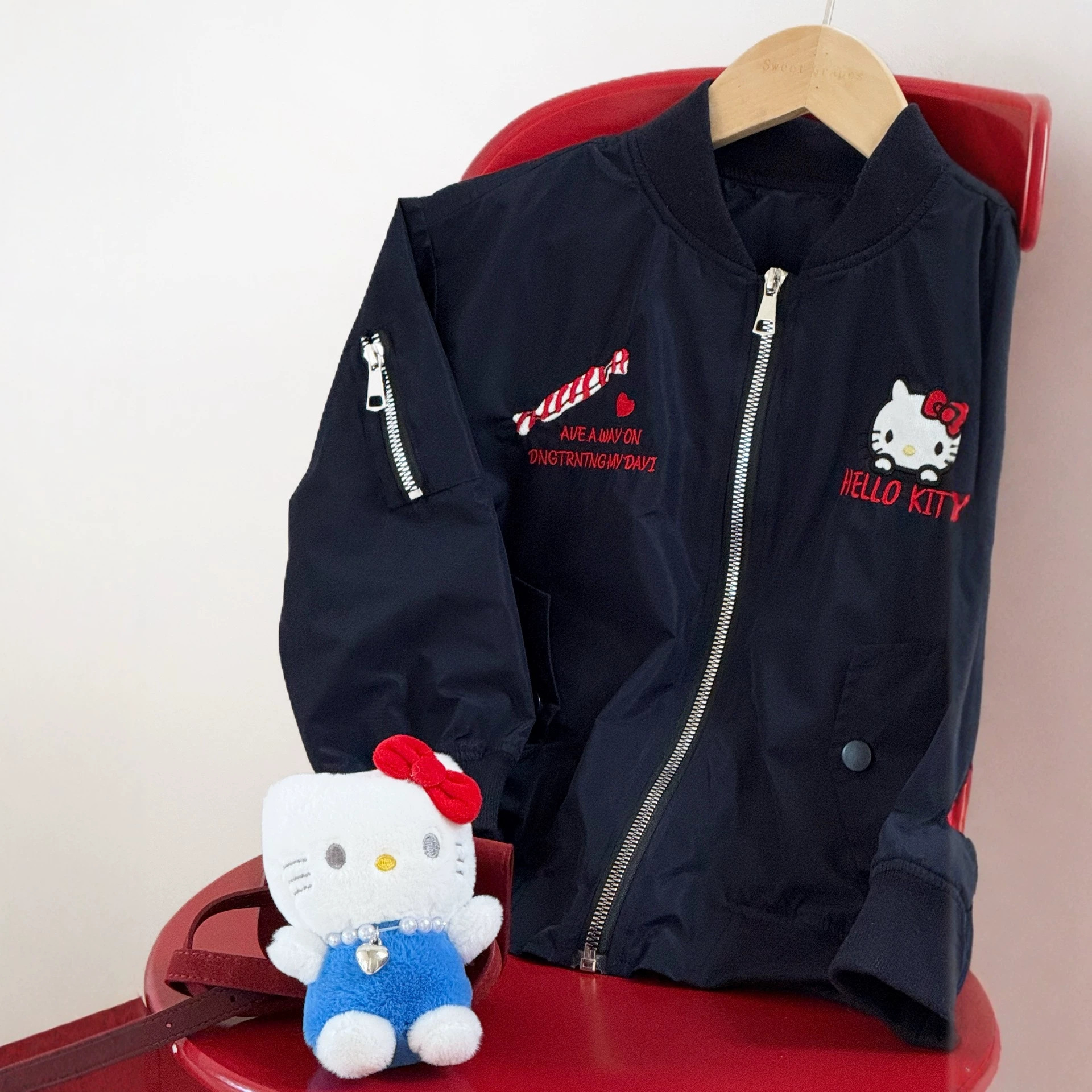 【Qingdao cloud warehouse, free shipping for single item】Autumn heavy-duty KT embroidered baseball jacket 081923