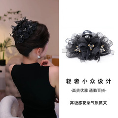 女性用の軽くて豪華な花のヘアクリップ、高級感とファッショナブルな後頭部のヘアシャーククリップ、中年の母親のヘアクリップ