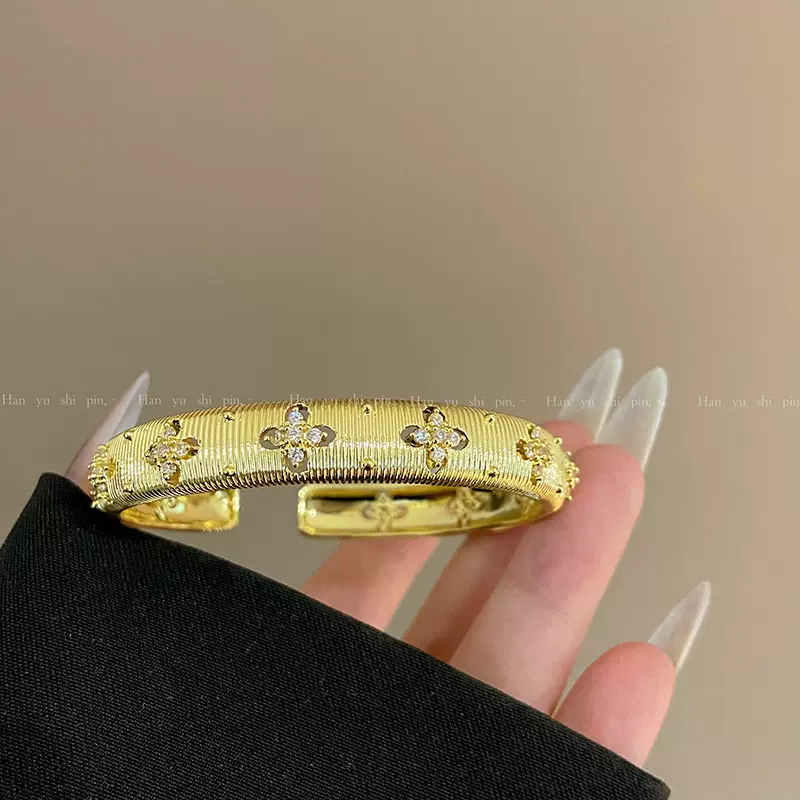 欧美爆款轻奢高级感拉丝开口手镯时尚小众设计微镶锆石花朵手环