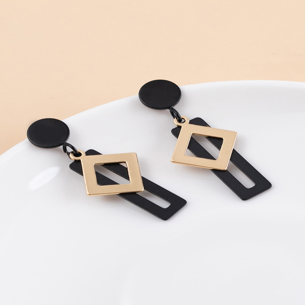 Fashionable universal elegant geometric square three dimensional…
