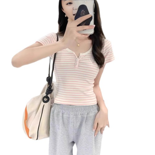 Design-embellished color-blocking striped U-neck straight-shoulder short-sleeve women's summer new Korean-style slimming invisible short top