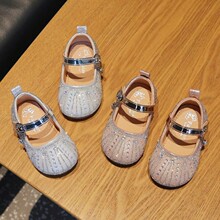 ���Ů�����W��Ь2026�����¿�Ůͯ��Ƭ�ݳ��������Ьܛ�׹���Ь