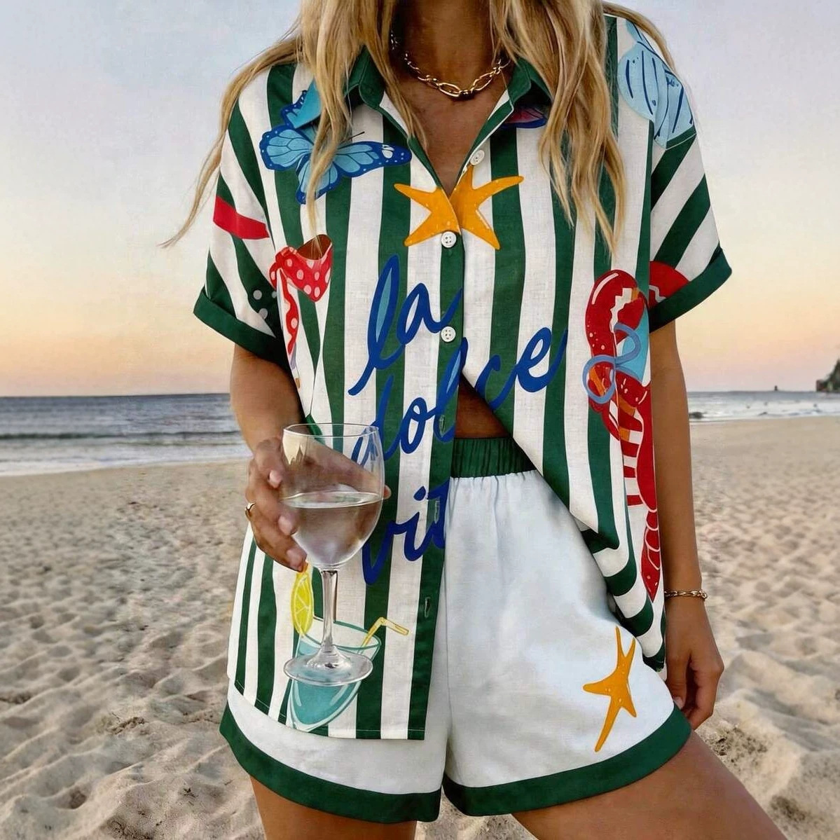 Women's Resort Style Short Sleeve Shirt And Shorts Set - Floral Print Collared Vacation Outfit For Summer_voghion.com