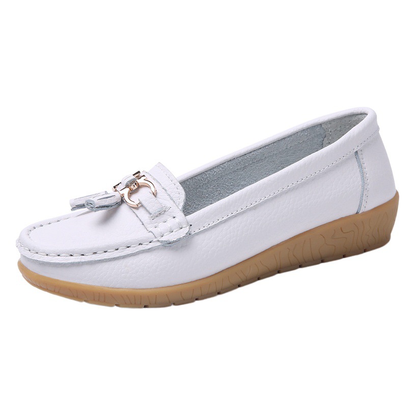 Primavera y otoño transfronterizos nuevos zapatos de piel de vaca para madres de mediana edad y ancianos mocasines planos de fondo Suave más zapatos de enfermera de cuña de tamaño