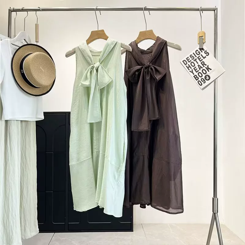 Скандинавский стиль, текстура Tencel, гладкая и легкая драпированная лента, воротник-стойка, платье трапециевидной формы средней длины без рукавов