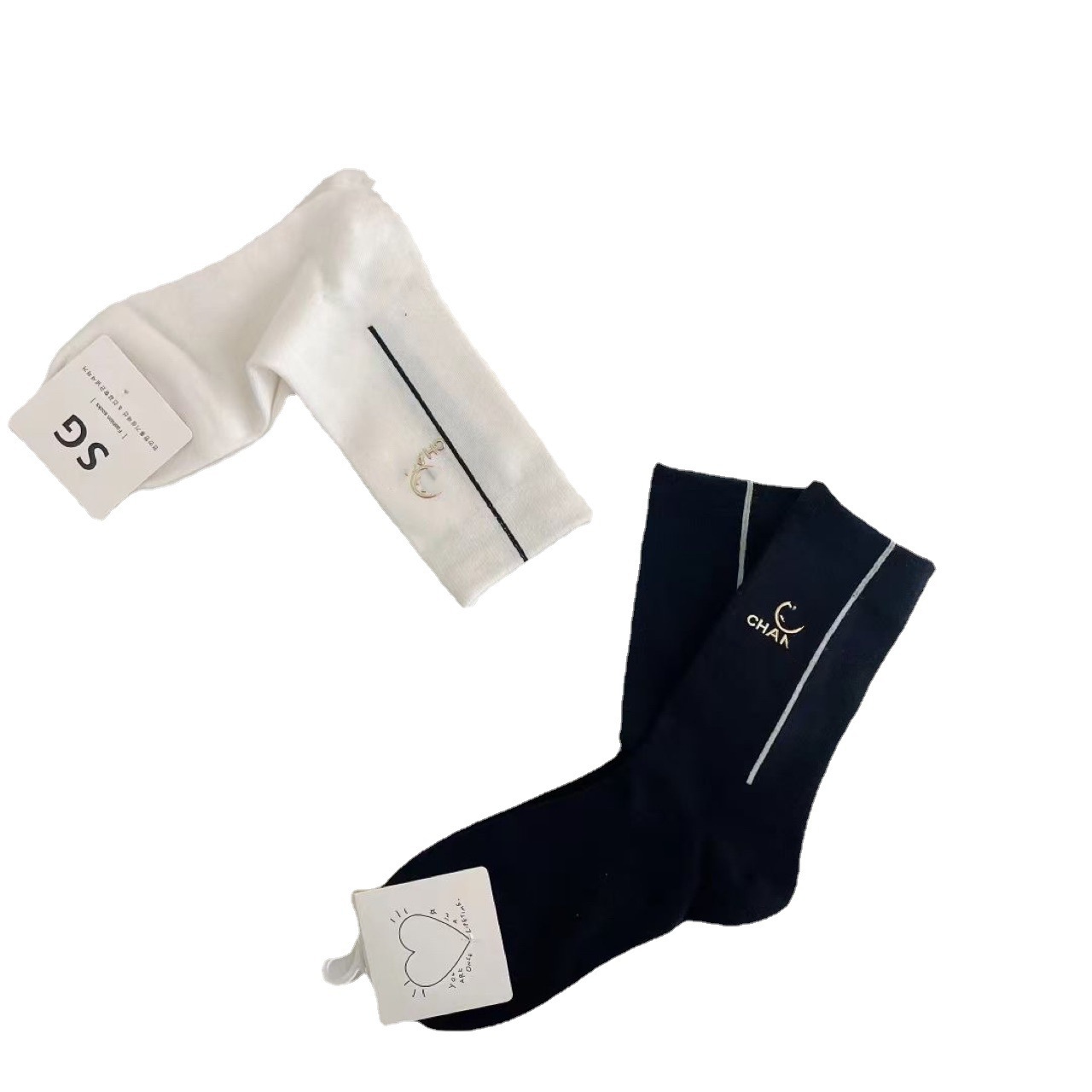 Chaussettes mi-mollet en cuir gaufré faites à la main, marque tendance 2025d, rayures noires et blanches, unisexes, pour couple_voghion.com