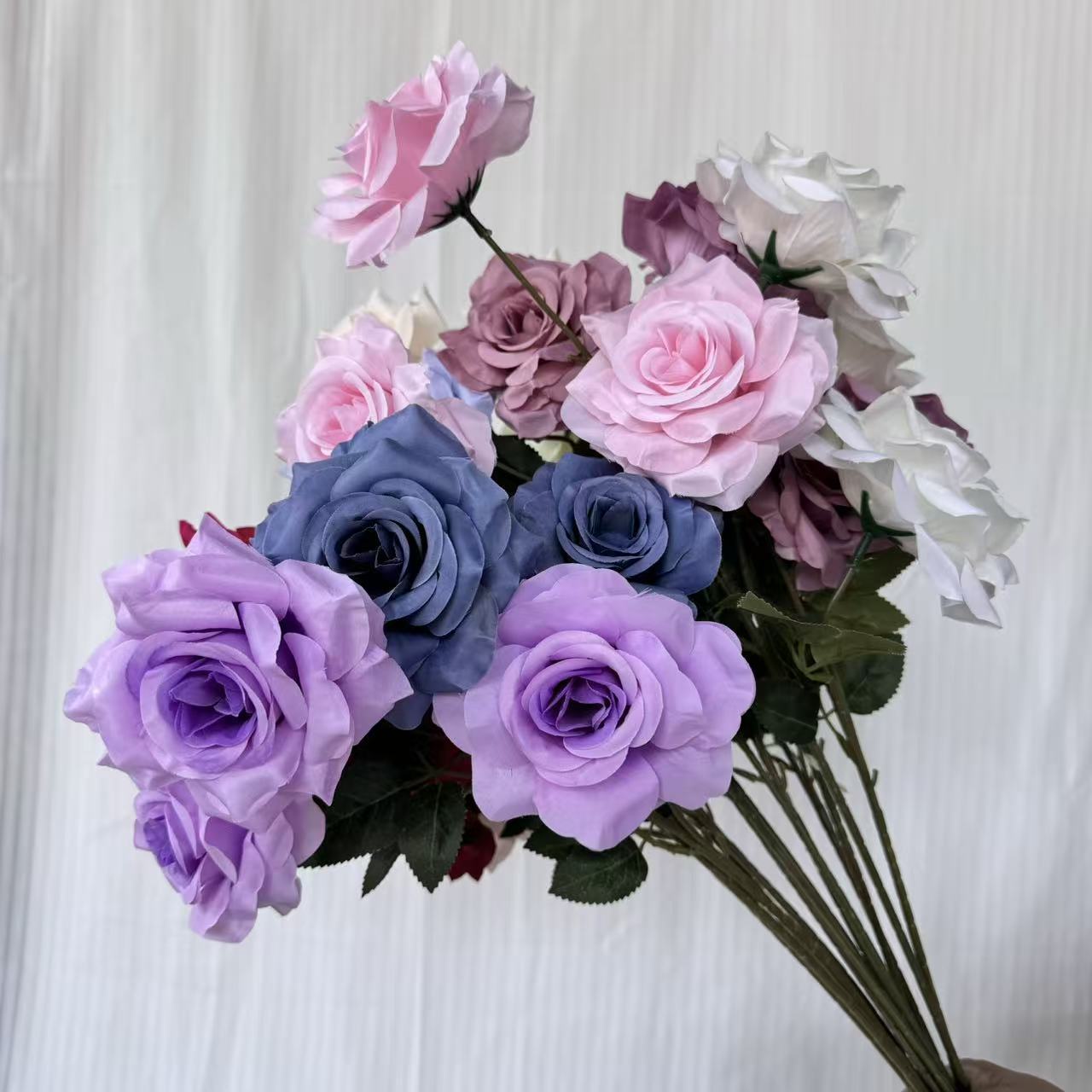 New 3-Head Rose Diamond Artificial Flower Engagement Banquet Decoration Arch Background Floral Hotel Interior Flower Arrangement Ornaments